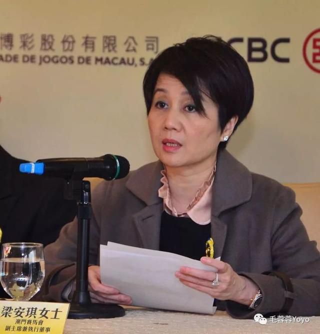 何猷君求婚成功!原來賭王家族這麼龐大!四房太太!