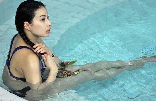 為何像吳敏霞、郭晶晶等跳水運動員在上岸後立馬會去洗澡?水髒!