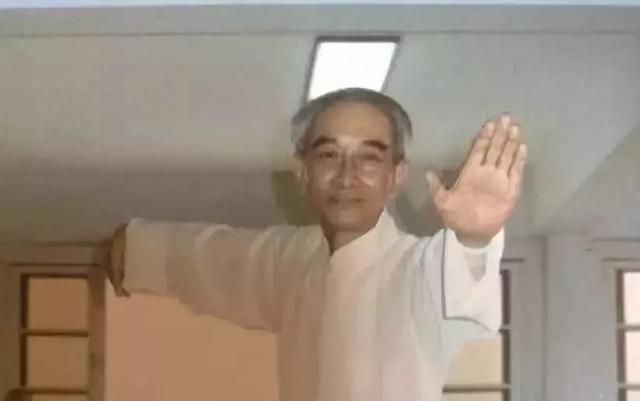 大師講 一德,二命,三風水,收藏找時間告訴孩子。