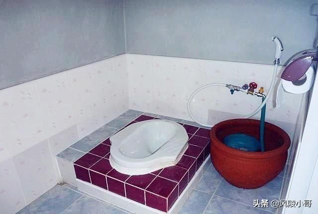 印度女人不能當廚師?網友:廁紙都不用,來“那個”做飯你敢吃