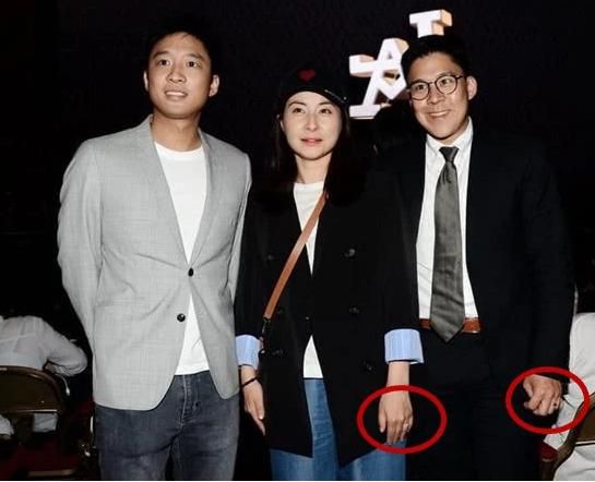 41歲伏明霞與38歲郭晶晶,同是跳水皇后,網友:現狀差距太大了吧